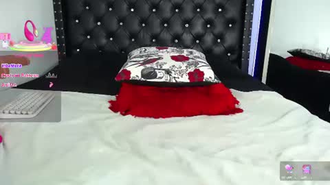 roseramiirez online show from August 1, 3:12 am