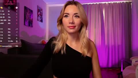 Rosie online show from August 15, 4:16 am