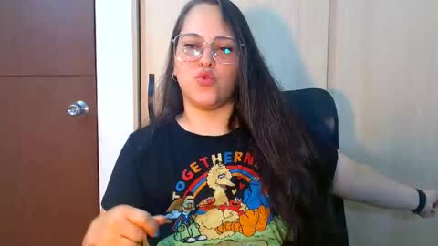 ross_ferrer online show from May 25, 12:46 am