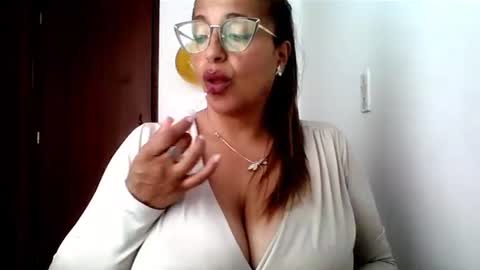 Rossana online show from August 4, 4:37 pm
