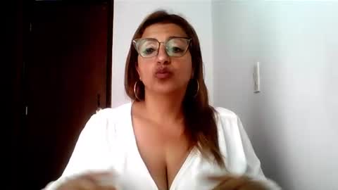 Rossana online show from August 13, 5:05 pm