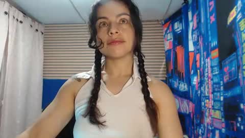 EMILY online show from August 7, 9:53 am