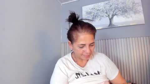 rosse_milf1 online show from August 11, 5:37 pm
