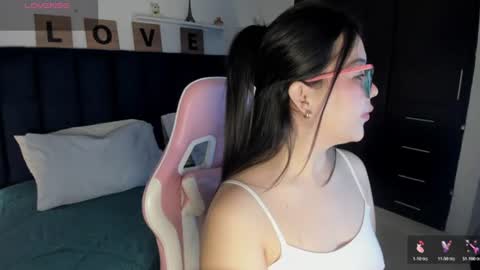 rossie__ online show from July 27, 1:05 pm