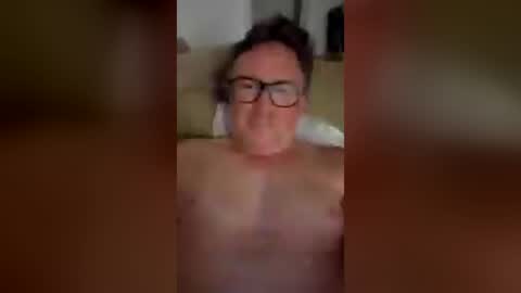 rossmillward77 online show from July 28, 9:21 pm
