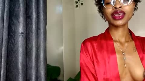 roundbootie online show from June 17, 2:16 pm