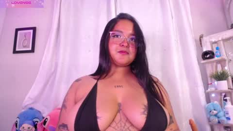 rous_25 online show from August 4, 1:46 am