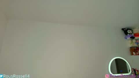 rousrossell_4 online show from August 11, 11:40 pm