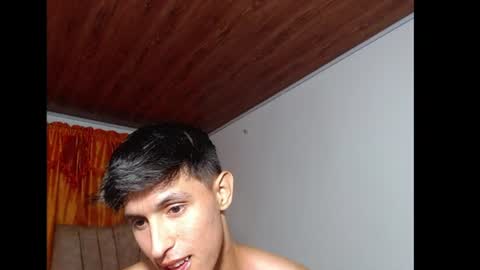 rowanboy23 online show from August 13, 1:30 am