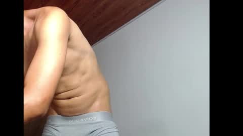 rowanboy23 online show from August 14, 4:16 am