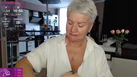 Roxana online show from August 6, 2:49 pm