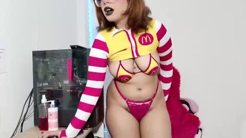 Roxane  online show from June 22, 5:13 pm