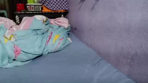 roxanne_98 online show from July 14, 1:44 am