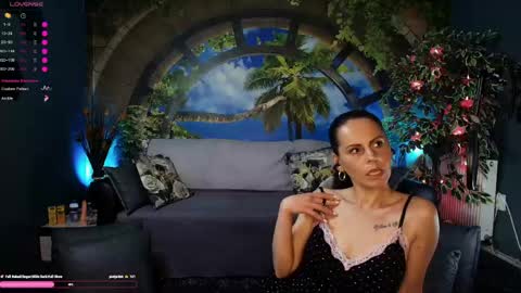 Roxanne Blize online show from May 16, 8:42 pm