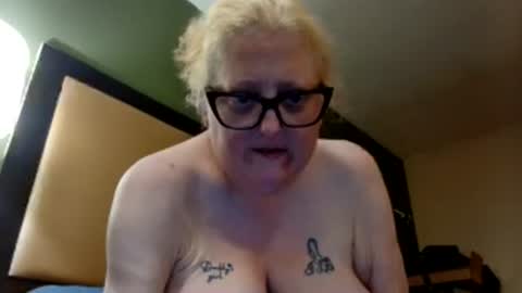 Roxi online show from March 4, 2:31 am