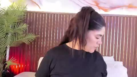 Roxie  online show from August 4, 11:51 am
