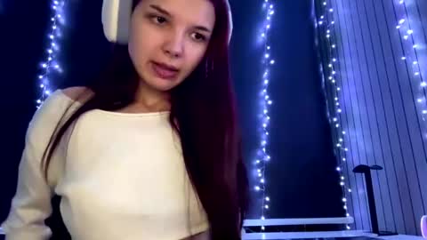 Hana online show from June 10, 3:08 pm