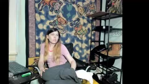 roxihazeleyes online show from August 14, 7:12 am