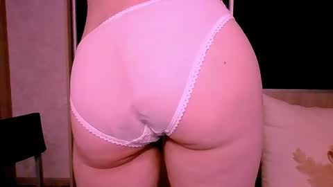 Roxxy Wharton online show from August 13, 2:31 pm