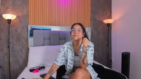 Roxy  online show from August 5, 7:12 pm