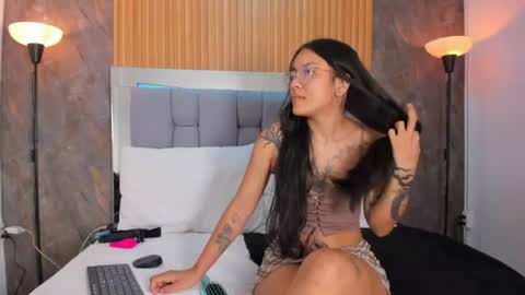 Roxy  online show from August 7, 7:14 pm