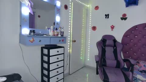 Roxy online show from August 6, 4:22 am