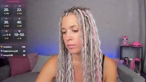 Roxy online show from August 2, 8:43 am