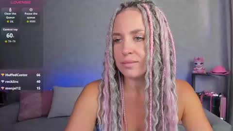 Roxy online show from August 15, 5:33 am