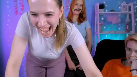 roxy_starr_ online show from August 13, 12:19 pm