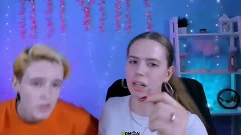 roxy_starr_ online show from August 13, 2:31 pm
