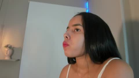 roxy_stone1 online show from August 7, 7:14 pm