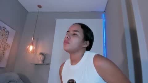 roxy_stone1 online show from August 15, 1:31 am