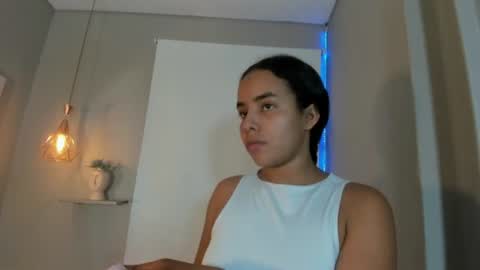 roxy_stone1 online show from August 15, 7:18 pm