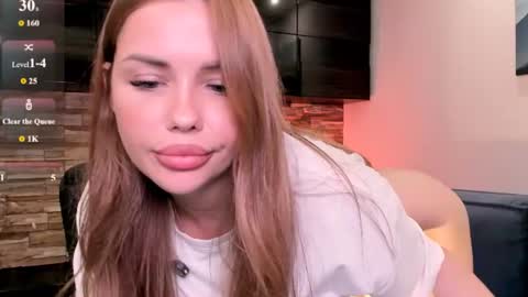 Roxy online show from August 1, 2:23 pm