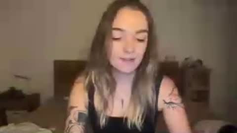 Roxy online show from June 29, 6:54 pm