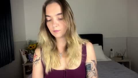 Roxy online show from July 9, 5:07 pm