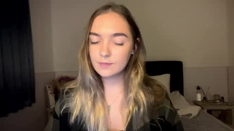 Roxy online show from July 26, 2:44 pm