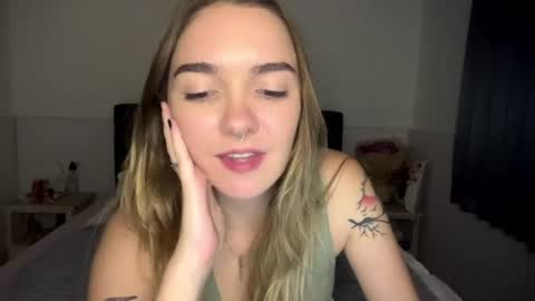 Roxy online show from July 27, 5:18 pm