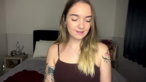 Roxy online show from July 29, 5:31 pm