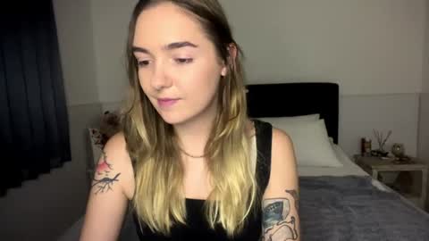 Roxy online show from August 2, 3:30 pm