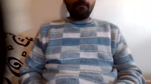roy018 online show from August 5, 9:35 pm