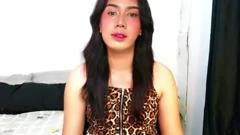 Prince and Princess online show from August 13, 1:19 am