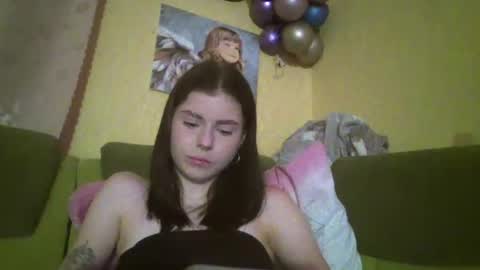 royalvelour online show from July 3, 9:06 pm