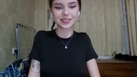 royalvelour online show from July 28, 10:38 pm