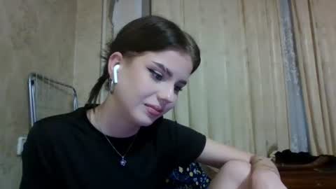 royalvelour online show from July 29, 3:02 am
