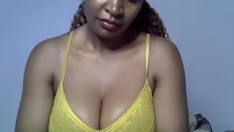 rozie34 online show from April 10, 3:22 am