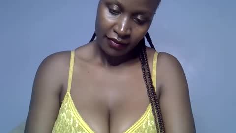 rozie34 online show from May 9, 12:02 am