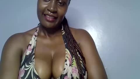 rozie34 online show from May 11, 6:32 pm