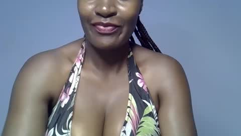 rozie34 online show from May 12, 3:56 pm