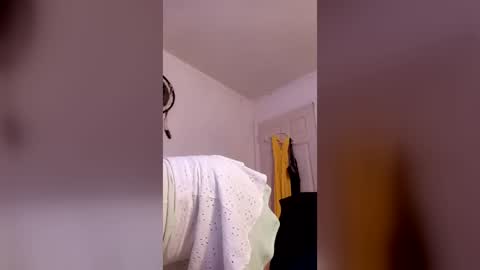 rraineonme online show from June 15, 7:28 am